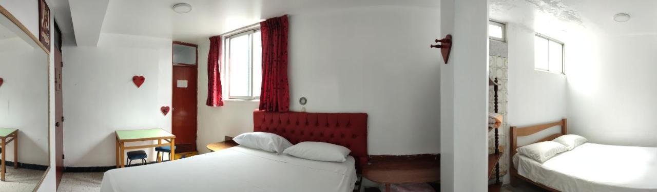 Hotel Reyna